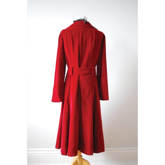 VINTAGE 1960’s Marguerite Rubel Red Velvet Coat (RARE) - Picture 3 of 5